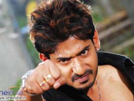 ಕೃತಿ ಖರಬಂಧ ಜೊತೆ ಪ್ರಜ್ವಲ್ ದೇವರಾಜ್ ಗಲಾಟೆ