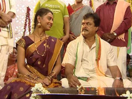 ಸಚಿವರ ಕೊಲೆಯತ್ನದಲ್ಲಿ ಪಕ್ಕದಲ್ಲಿದ್ದ ಪತ್ನಿಗೆ ಏಟು