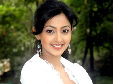 ರಜನಿಕಾಂತ್ ಚಿತ್ರಕ್ಕೆ ನಾಯಕಿಯಾಗಿ ಐಂದ್ರಿತಾ ರೇ