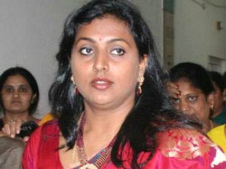 ವಜ್ರದ ಆಭರಣ ಕಳೆದುಕೊಂಡ ಸಿನಿಮಾ ತಾರೆ