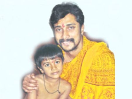 ಶ್ರೀರಾಘವೇಂದ್ರ ಸ್ವಾಮಿ ದರ್ಶನ ಭಾಗ್ಯ ಪಡೆದ ಪ್ರೇಮ್