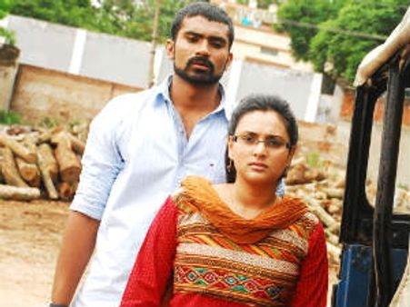 ರಮ್ಯಾ, ಲೂಸ್ ಮಾದ 'ಸಿದ್ಲಿಂಗು' ಚಿತ್ರ ವಿಮರ್ಶೆ ಓದಿ