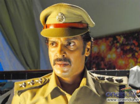 ಸೂಪರ್ ಸ್ಟಾರ್ ಉಪೇಂದ್ರ 'ಆರಕ್ಷಕ' ಚಿತ್ರವಿಮರ್ಶೆ