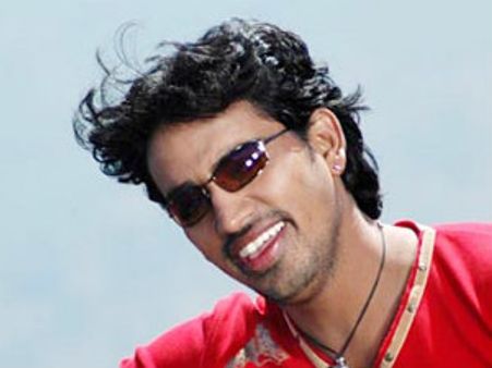 ಪತ್ನಿ ಪೀಡಕ ಪಟ್ಟದಿಂದ ಮುಕ್ತಿಪಡೆದ ಆನಂದ್