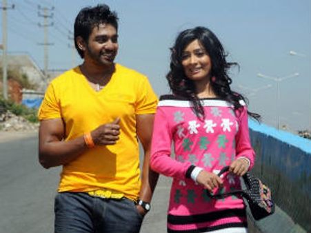 ಪ್ರೇಮಿಗಳ ದಿನ ಅರ್ಜುನ್ 'ಅದ್ದೂರಿ' ಆಡಿಯೋ