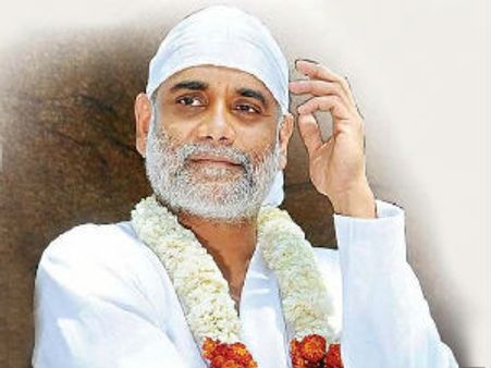 ನಟ ನಾಗಾರ್ಜುನ ಬಾದಾಮಿಯಲ್ಲಿ ಬಾಬಾ ಅವತಾರ