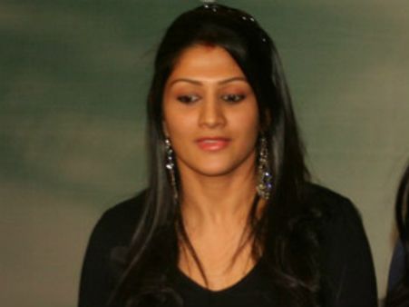 ಪತಿಯೊಂದಿಗೆ ಸ್ಟುಡಿಯೋಗೂ ಬರುತ್ತಾರಂತೆ ರಾಧಿಕಾ