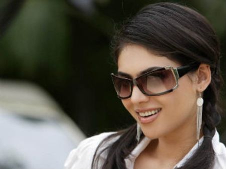 ಯಶಸ್ಸಿನ ಅಲೆಯಲ್ಲಿ ಬೆಂಗಳೂರು ಬೆಡಗಿ ಶಿರಿನ್