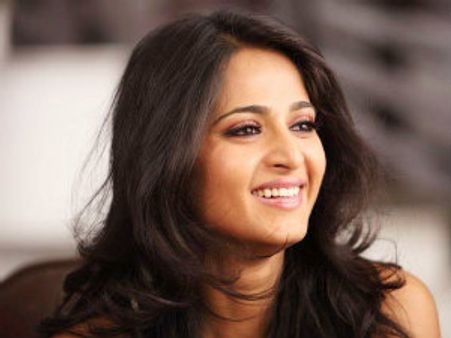 ಕೋಲ್ಗೆಟ್ ದಂತ ನಗೆ ಬೀರಲಿರುವ ಅನುಷ್ಕಾ ಶೆಟ್ಟಿ