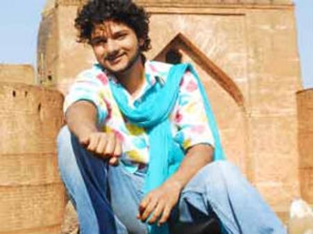 ಜೋಶ್ ರಾಕೇಶ್ 'ಡವ್' ಮಾಡ್ತಾರಂತೆ ನೋಡ್ರೀ!