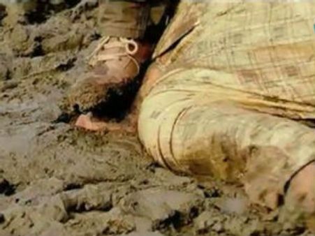 ಅಣ್ಣಾಬಾಂಡ್ ಚಿತ್ರದಲ್ಲಿ ಈ ರೀತಿಯ ದೃಶ್ಯ ಬೇಕಿತ್ತಾ?