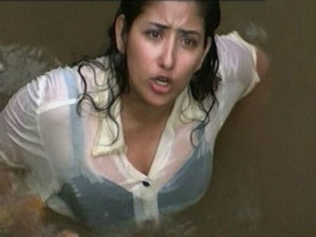 ತ್ರಿಡಿಯಲ್ಲಿ ತಾರೆ ಮನಿಷಾ ಕೋಯಿರಾಲ ಭೂತ