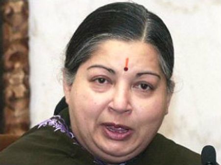 ಫಿಲಂ ಫೀಲ್ಡಿಗೆ ಇಳಿದ ಪುರುಚ್ಚಿ ತಲೈವಿ ಜಯಲಲಿತಾ