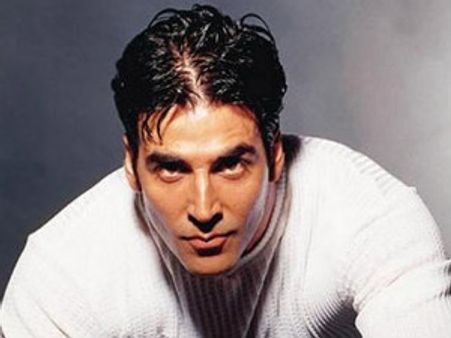 ಹಂಪಿಯಲ್ಲಿ ಅಕ್ಷಯ್ 'ರೌಡಿ ರಾಥೋಡ್' ಪುಂಡಾಟಿಕೆ