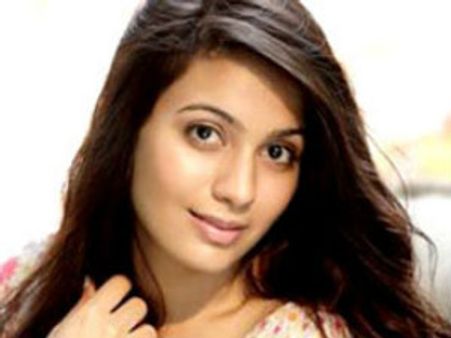 ಬಾಲಿವುಡ್ ಅಂಗಳಕ್ಕೆ ಸೋನಾಕ್ಷಿ ಸಿನ್ಹಾ ಸಹೋದರಿ