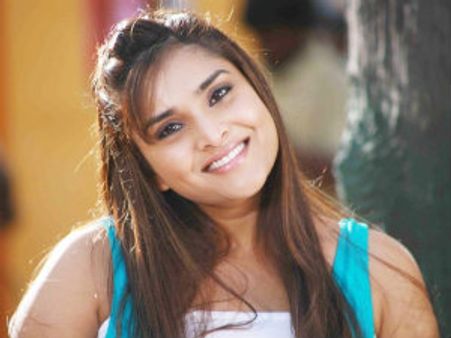 ದಿಗಂತ್, ಕೋಡಿಗೆ ರಮ್ಯಾ 'ಗ್ರೀನ್ ಸಿಗ್ನಲ್' ಸಿಕ್ಕಿಲ್ಲ