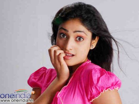 ಸಿಬಿಐ ದಾಳಿ ನಡೆದಿರುವುದು ಸುಳ್ಳು: ನಟಿ ಹರಿಪ್ರಿಯಾ