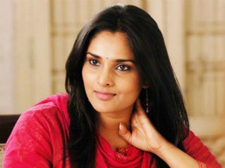 ಡಬ್ಬಿಂಗ್ ಬೇಕೇ ಬೇಡವೇ ಪ್ರಶ್ನೆಗೆ ರಮ್ಯಾ ಉತ್ತರ