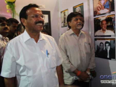 ಅಂಬರೀಷ್ ಜನನಾಯಕ ಎಂದ ಡೀವಿ ಸದಾನಂದಗೌಡ