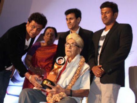 ಮೂವರು ಹಿರಿಯರಿಗೆ ಪ್ರತಿಷ್ಠಿತ ರಾಜ್ ಸೌಹಾರ್ದ ಪ್ರಶಸ್ತಿ