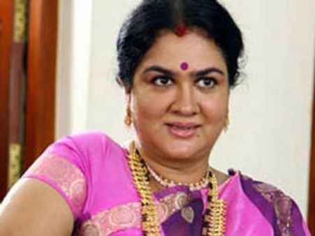 ಮಾಜಿ ಗಂಡನ ಸುಪರ್ದಿಗೆ ಊರ್ವಶಿ ಎರಡನೇ ಪುತ್ರಿ