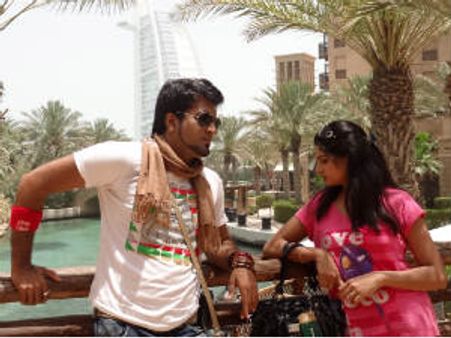 ವಿಲನ್ ಜೊತೆ ದುಬೈಗೆ ಪರಾರಿಯಾದ ವಿಶಾಖಾ!