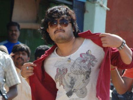 ಗಣೇಶ್ 'ರೋಮಿಯೋ' ಚಿತ್ರಕ್ಕೆ ಕತ್ತರಿ ಪ್ರಯೋಗ