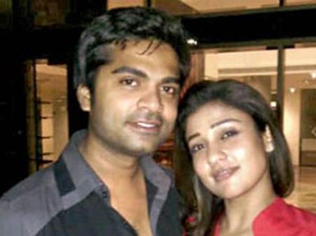 ಮತ್ತೆ ಹಳೆಯ ಗೆಳೆಯನ ತೆಕ್ಕೆ ಸೇರಿದ ನಯನತಾರಾ