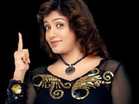 ಸೌತ್ ಸೂಪರ್ ಸ್ಟಾರ್ ಕಾಲೆಳೆದರೇ ಪ್ರಿಯಾ ಹಾಸನ್?