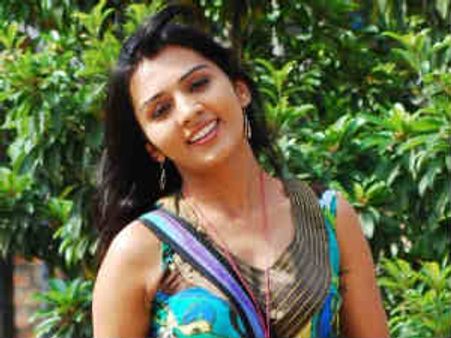 ತಮಿಳು ರೀಮೇಕ್ ಕನ್ನಡ ಚಿತ್ರದಲ್ಲಿ ಸಿಂಧು-ನಿರಂಜನ್