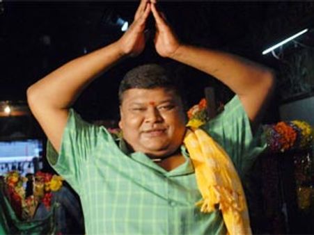 ಬುಲೆಟ್ ಪ್ರಕಾಶ್ ಜೊತೆ ಕೆಎಂ ಚೈತನ್ಯ 'ಪರಾರಿ'