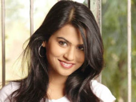 ಟಾಲಿವುಡ್‌ನಲ್ಲಿ ಶರ್ಮಿಳಾ ಮಾಂಡ್ರೆ ಹೊಸ ಇನ್ನಿಂಗ್ಸ್