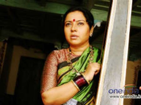 ನೀರು ನಿಲ್ಲಿಸಿ, ಅದೇನಾಗುತ್ತೋ ನೋಡೋಣ: ತಾರಾ