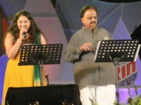 ಅನುರಾಧಾ ಭಟ್ ಹಿನ್ನೆಲೆ ಗಾಯಕಿಯಾಗಿದ್ದು ಹೇಗೆ?