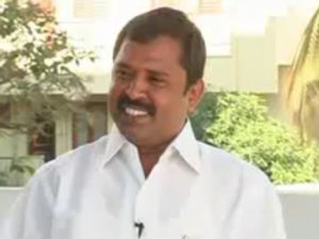 ನಟಿ ಹೇಮಶ್ರೀ ಪತಿ ಸುರೇಂದ್ರ ಬಾಬು ಏನು ಎತ್ತ?