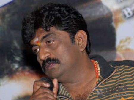 ತುರುವೆಕೆರೆಯಲ್ಲಿ 'ಮುಸ್ಸಂಜೆ ಗೆಳತಿ' ನಾಯಕ ಅರೆಸ್ಟ್