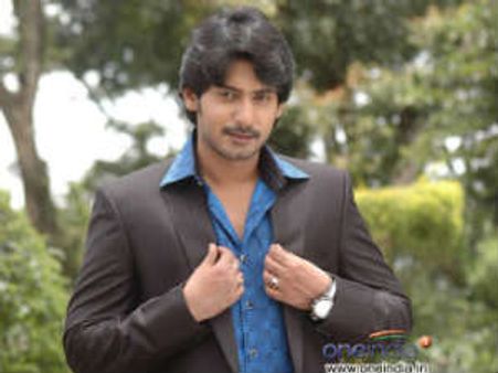 ಡೈನಾಮಿಕ್ ಪ್ರಿನ್ಸ್ ಪ್ರಜ್ವಲ್ 'ಗೋಕುಲ ಕೃಷ್ಣ' ಬಿಡುಗಡೆ