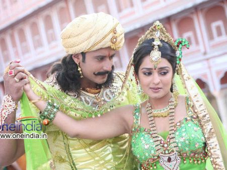 ರಾಯಣ್ಣ 'ಡ್ಯುಯೆಟ್ ಸಾಂಗ್' ವಿವಾದಕ್ಕೆ ಪ್ರತಿಕ್ರಿಯೆಗಳು!