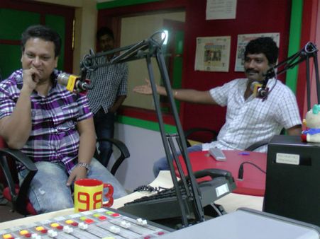 ಪ್ರೇಮ್, ಮಹೇಶ್ 'ಎಫ್ಎಂ'ನಲ್ಲಿ ಬಾಬು ಮಾಡಿದ್ದೇನು?