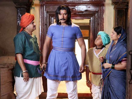 ನೂರು ಕೋಟಿ ನಿರೀಕ್ಷೆಯಲ್ಲಿ ಸಂಗೊಳ್ಳಿ ರಾಯಣ್ಣ!