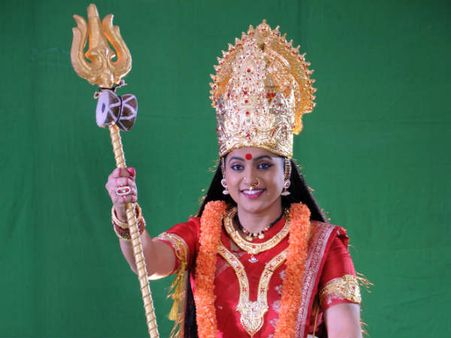 ಚೌಡೇಶ್ವರಿ ದೇವಿಯಾಗಿ ಖ್ಯಾತ ತಾರೆ ರೋಜಾ ಪ್ರತ್ಯಕ್ಷ