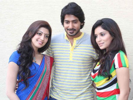 ಎರಡು ನಕ್ಷತ್ರಗಳ ಜೊತೆ ಅಂಗಾರಕನ ಆಗಮನ