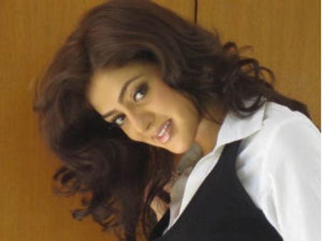 ತಾರೆ ಪಾರ್ವತಿ ಮೆಲ್ಟನ್ ಗೆ ಕೂಡಿಬಂತು ಕಂಕಣಬಲ