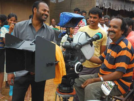 2012ರ ಸೂಪರ್ ನಿರ್ದೇಶಕ ಯಾರು? ಮತ ಹಾಕಿ