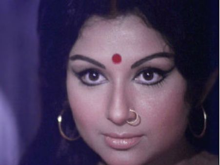 ಅಭಿನೇತ್ರಿ ಶರ್ಮಿಳಾ ಠಾಗೋರ್ ಆಸ್ಪತ್ರೆಗೆ ದಾಖಲು