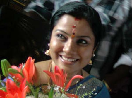 ಚಲನಚಿತ್ರ ಅಕಾಡೆಮಿಗೆ ನಟಿ ತಾರಾ ರಾಜೀನಾಮೆ