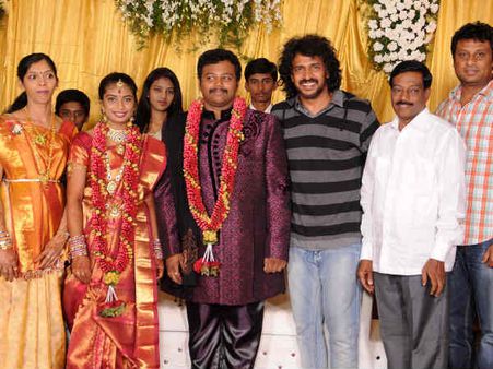 ಹೊಸ ಹರೆಯದ ಹೊಸ ಜೋಡಿಗೆ ಶುಭಾಶಯ