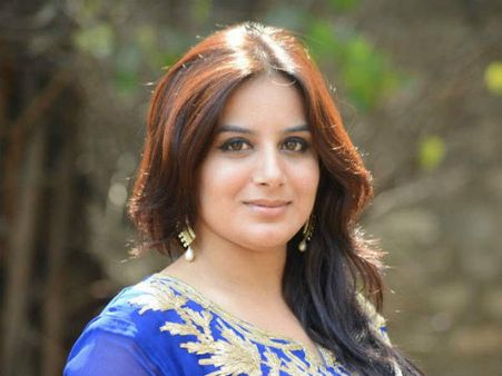 ಬಿಎಸ್ಆರ್ ಬಿಡೋಲ್ಲ : ಪೂಜಾಗಾಂಧಿ