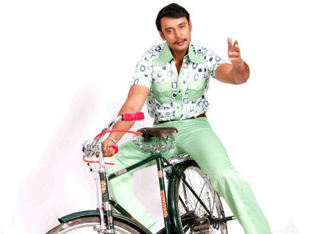 ಅಣ್ಣಾಬಾಂಡ್ ದಾಖಲೆ ಮುರಿದ ದರ್ಶನ್ ಬುಲ್ ಬುಲ್