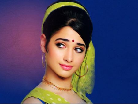 ತನುಮನ ತಣಿಸುವ ತಾರೆ ತಮನ್ನಾ ಚಿತ್ರಗಳು